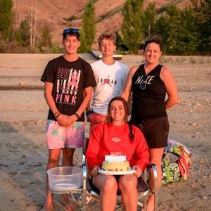 Meet your Posher, Kelly